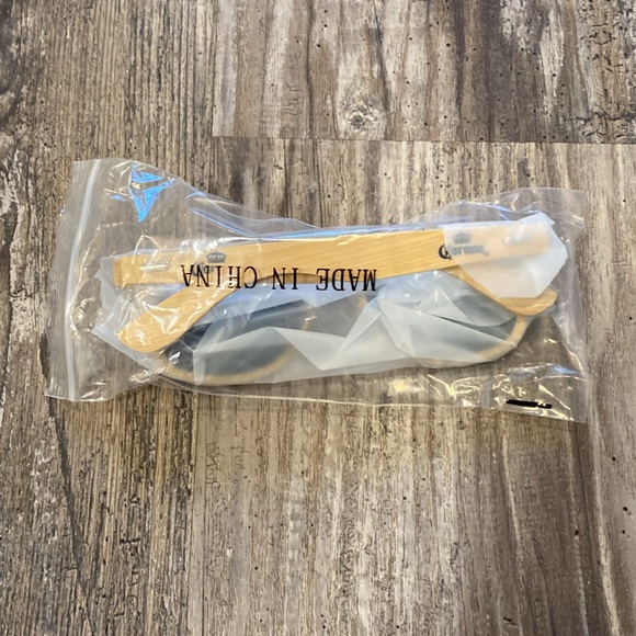 Corona Wood Sunglasses BNIP - Picture 6 of 8